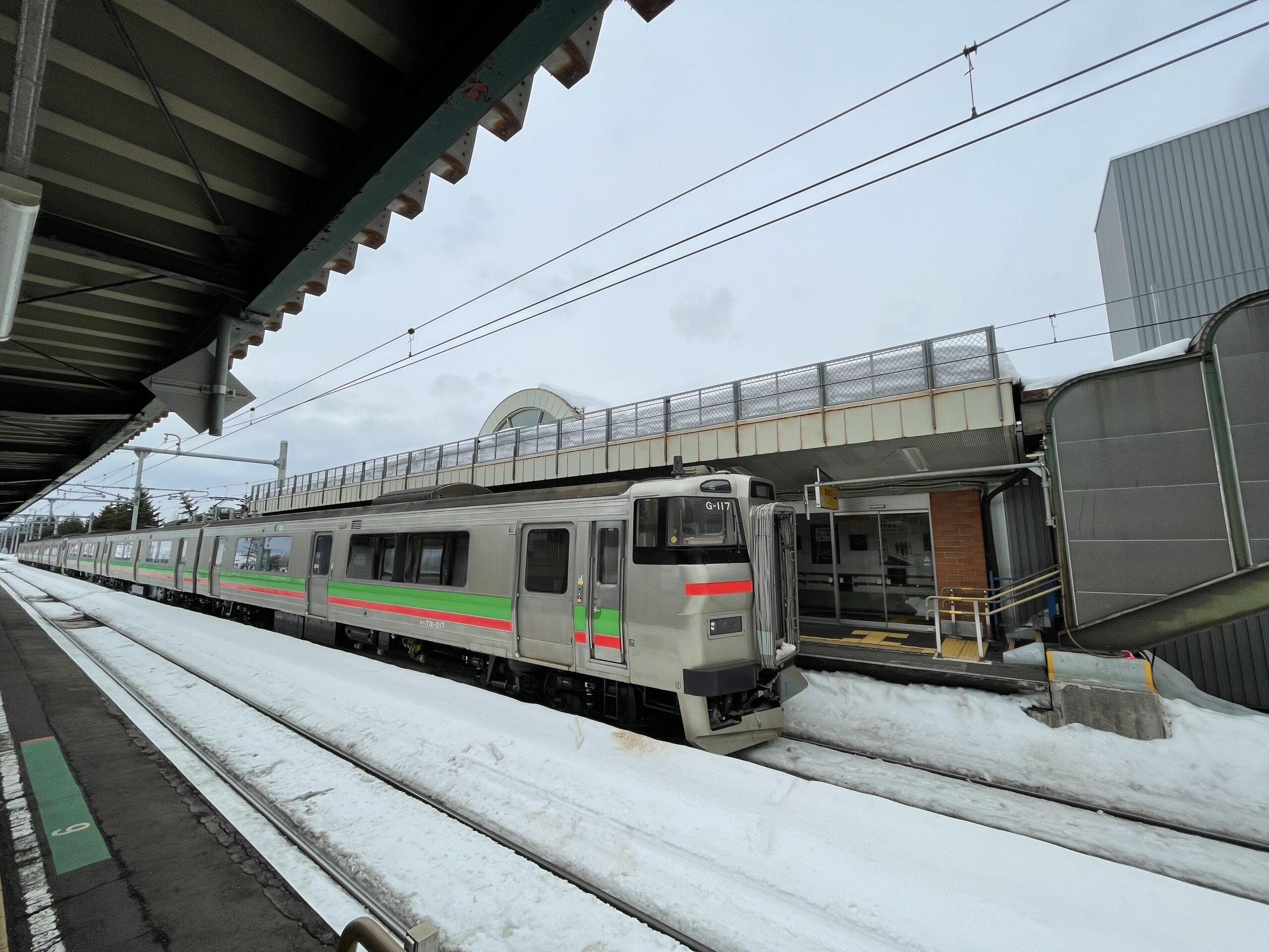 あいの里公園駅・ホーム（札幌方面）